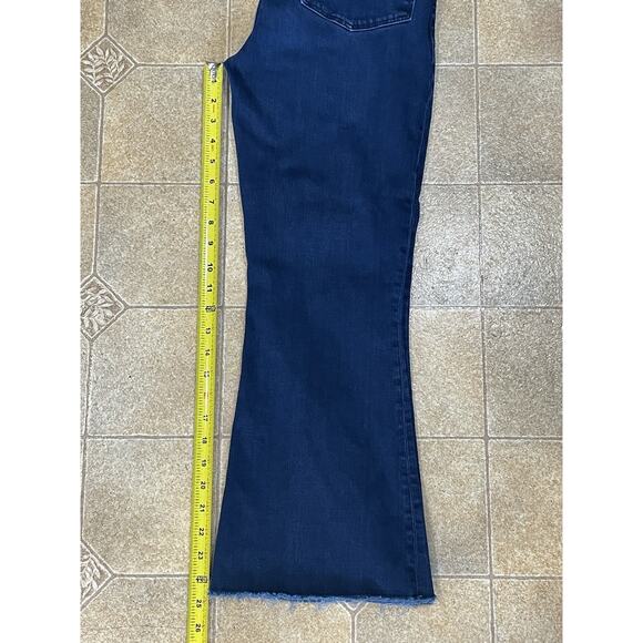 FRAME DENIM Le Crop Flare Dark Wash Blue Jeans Size 28 With Raw Hem - Picture 5 of 12